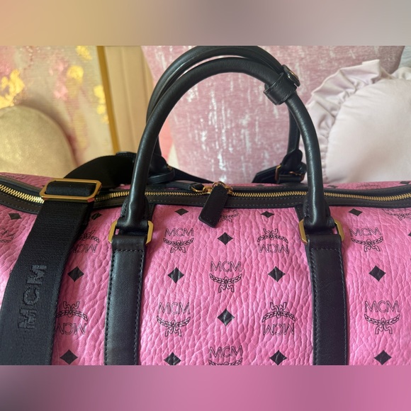 AUTHENTIC MCM PINK DUFFLE BAG - Picture 6 of 16